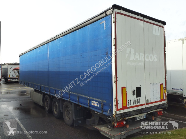 نصف مقطورة Schmitz Cargobull Semitrailer...