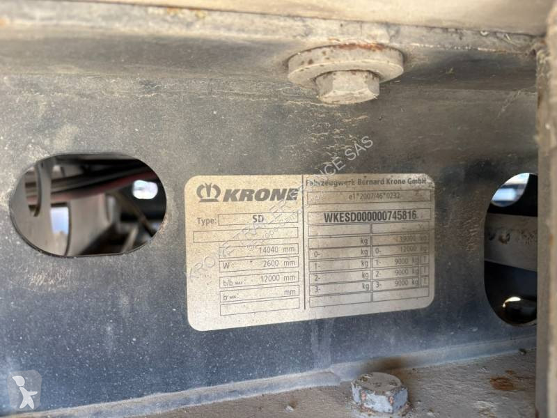 نصف مقطورة Krone