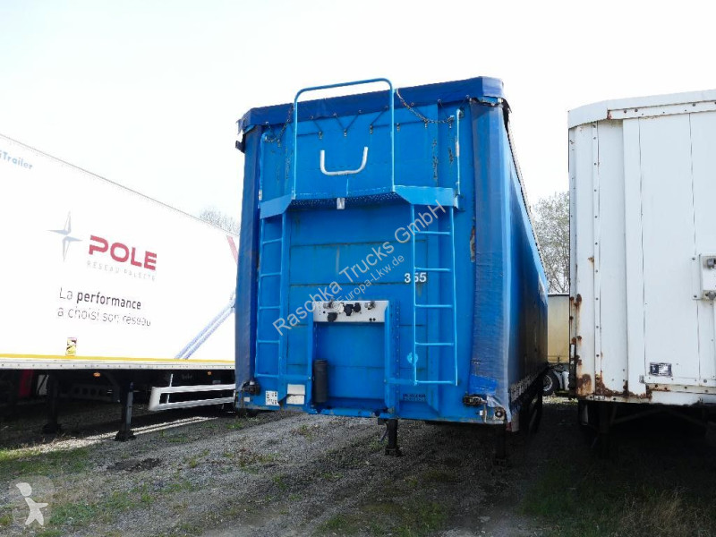 Félpótkocsi Schmitz Cargobull *Pritsche Plane*