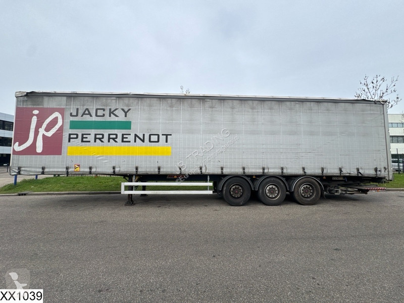 نصف مقطورة Fruehauf Tautliner Dhollandia