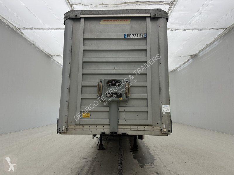 نصف مقطورة Fruehauf Tautliner
