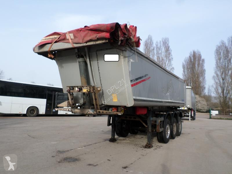 نصف مقطورة Schmitz Cargobull  SGF