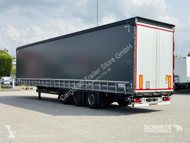 Návěs Schmitz Cargobull Curtainsider Mega Getränke