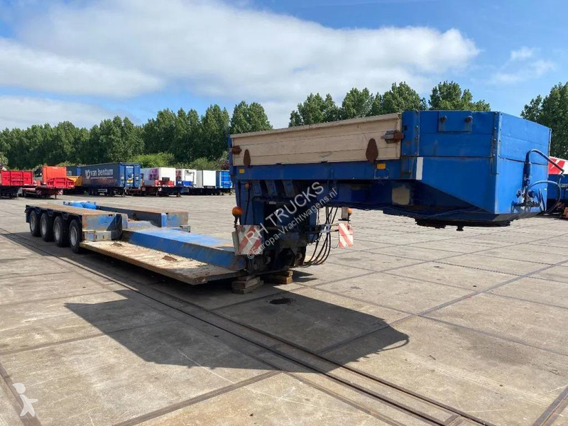 نصف مقطورة Goldhofer 4 AXLE STEERING