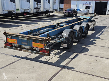 Semirimorchio portacontainers Renders