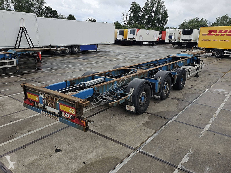 نصف مقطورة Renders CHASSIS PORTMASTER