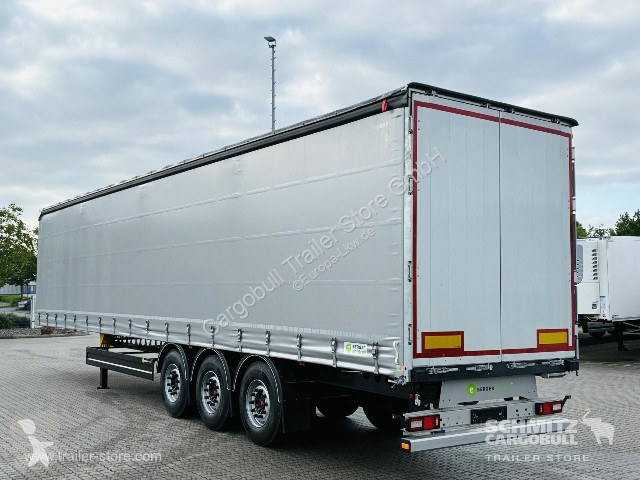 نصف مقطورة Berger Curtainsider Standard Getränke