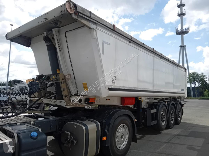 نصف مقطورة Schmitz Cargobull