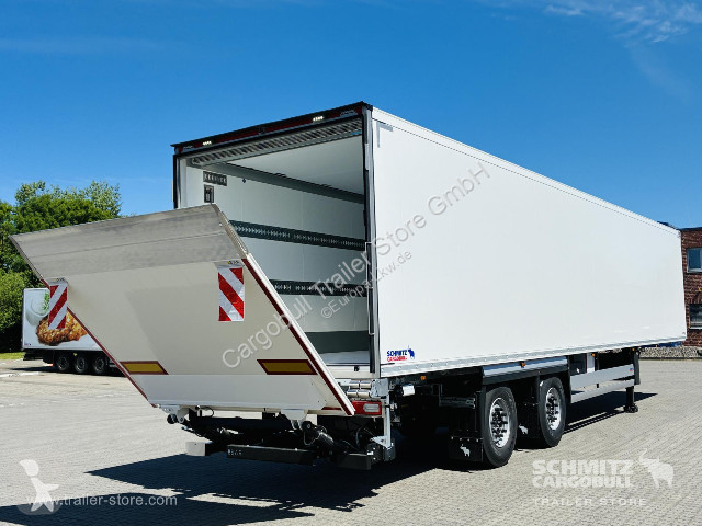 نصف مقطورة Schmitz Cargobull Tiefkühler...