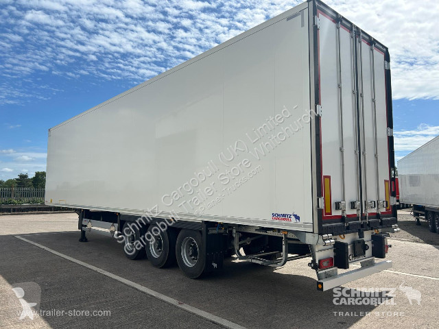 نصف مقطورة Schmitz Cargobull Reefer Standard