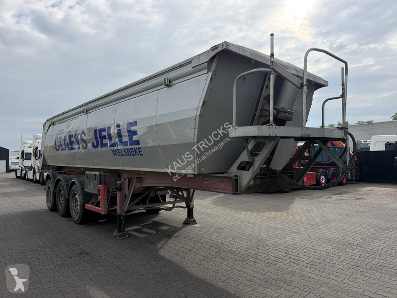 نصف مقطورة Stas 26  3 ercedes Axles