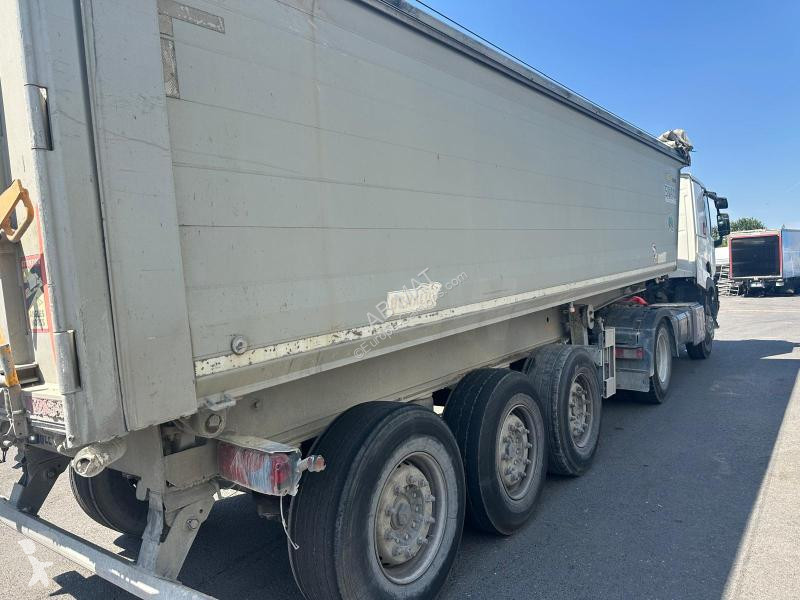 Semi remorque Benalu  C39C17