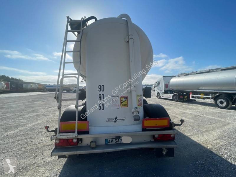 نصف مقطورة Spitzer S27DFEF