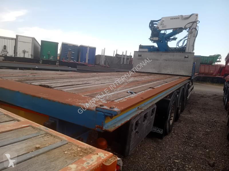 نصف مقطورة Fruehauf