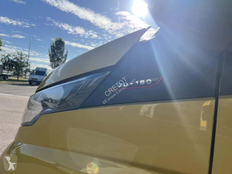 Véhicule utilitaire Iveco DAILY 70C18 D/P Euro6...
