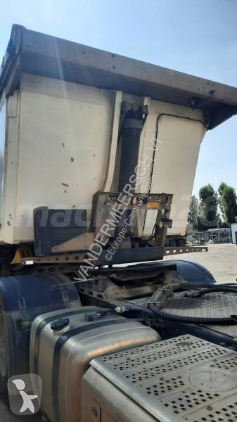 نصف مقطورة Schmitz Cargobull SCB