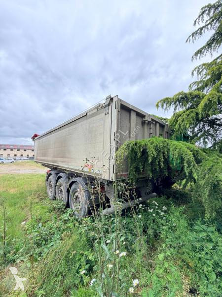 Semi remorque Benalu