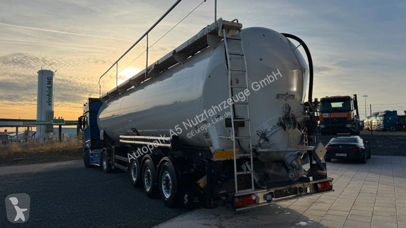 نصف مقطورة Spitzer SK 2760 CAL GGVS 60m³ Kippsilo