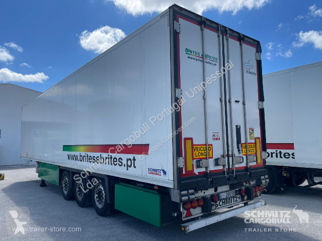 نصف مقطورة Schmitz Cargobull Semitrailer Reefer...