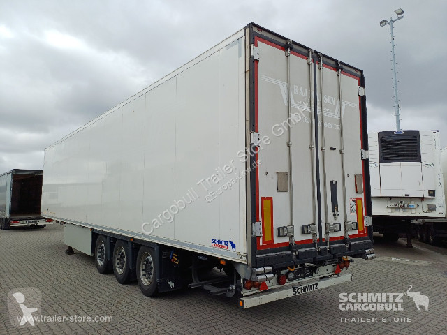 نصف مقطورة Schmitz Cargobull Tiefkühler...