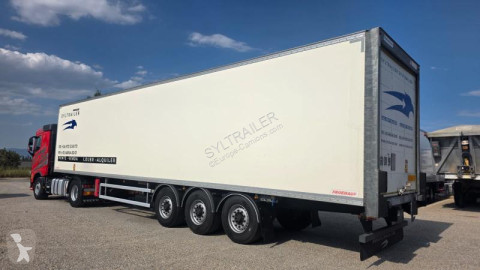 نصف مقطورة عربة مقفلة Fruehauf