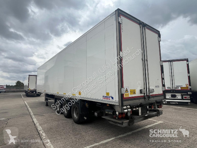 نصف مقطورة Schmitz Cargobull Reefer Standard...