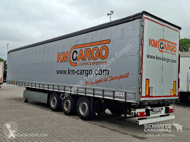 نصف مقطورة Schmitz Cargobull Curtainsider...