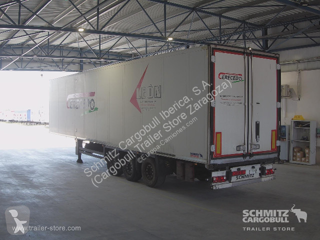 نصف مقطورة Schmitz Cargobull Reefer Standard