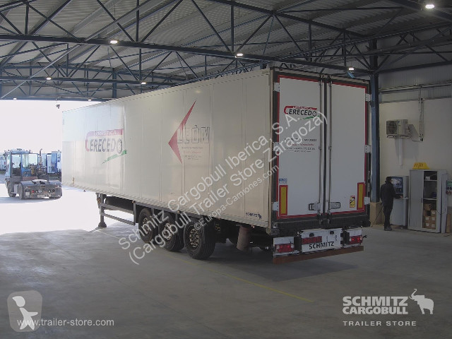نصف مقطورة Schmitz Cargobull Reefer Standard