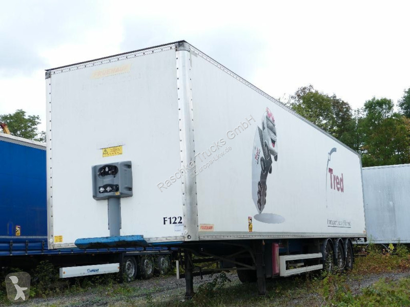 Полуприцеп Fruehauf Koffer