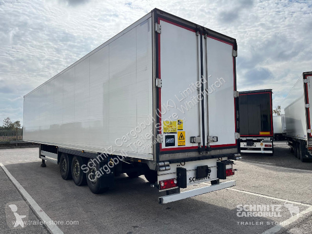 Oplegger Schmitz Cargobull Reefer Standard