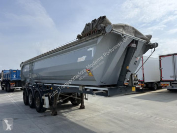 Benalu half-pipe semi-trailer