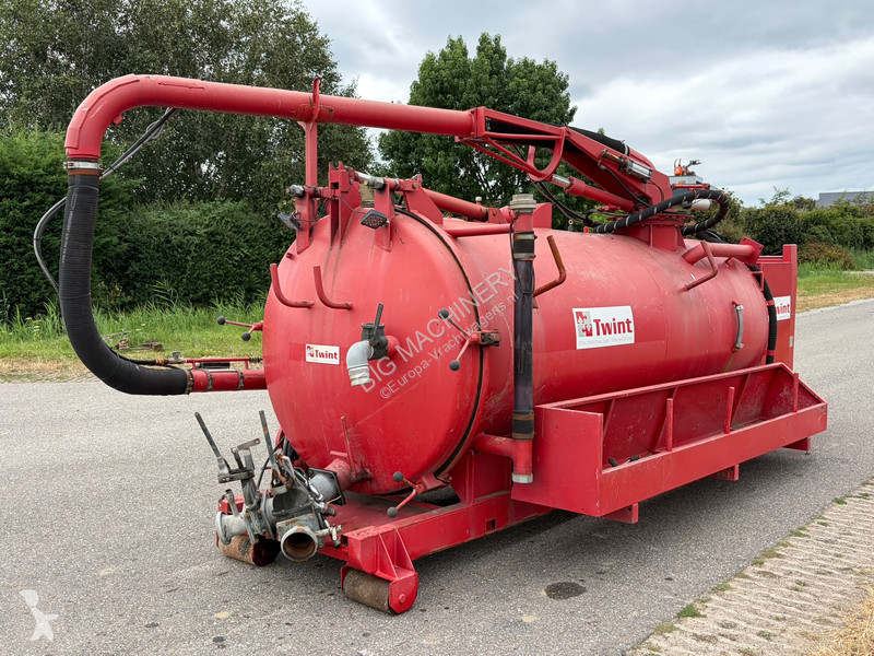 Uitrusting voor vrachtwagens  Twint Vacuum tank