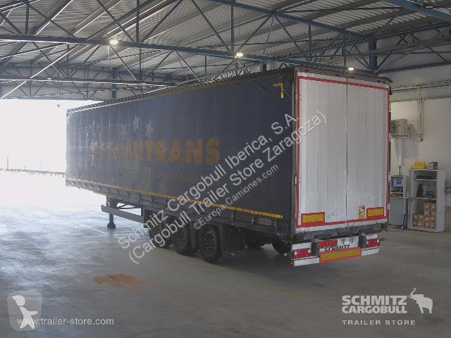 Návěs Schmitz Cargobull Curtainsider Mega