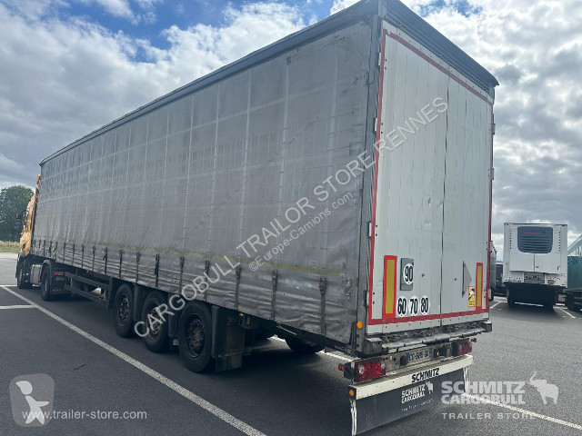 Félpótkocsi Schmitz Cargobull Semitrailer...