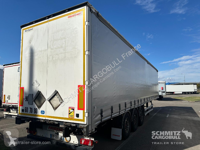 Návěs Fruehauf Semitrailer Curtainsider Standard