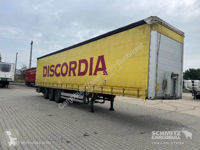 Félpótkocsi Schmitz Cargobull Curtainsider...