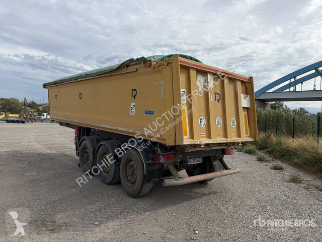 Semiremorca Benalu  C39C05