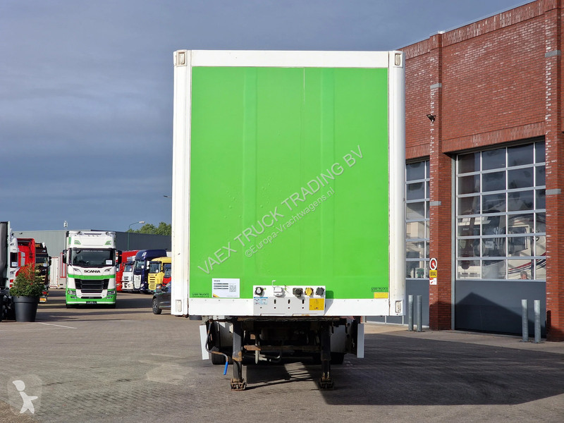 Полуприцеп Ekeri 2 axle box with sidedoors -...