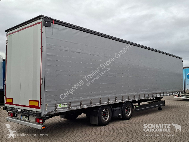 Полуприцеп Berger Curtainsider Mega Getränke