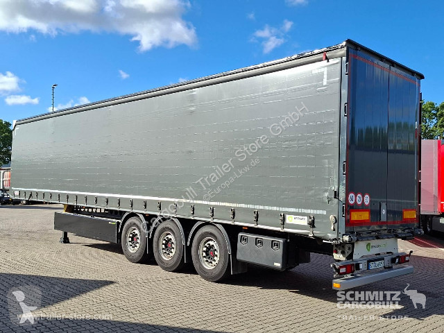 Полуприцеп Berger Curtainsider Standard Getränke