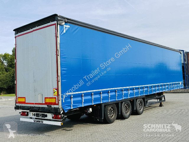 نصف مقطورة Schmitz Cargobull Curtainsider Coil...