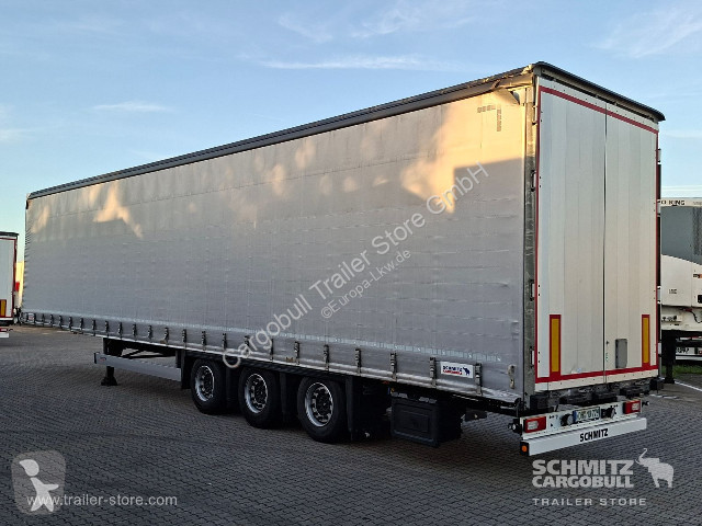 Semitrailer Schmitz Cargobull Curtainsider Mega...