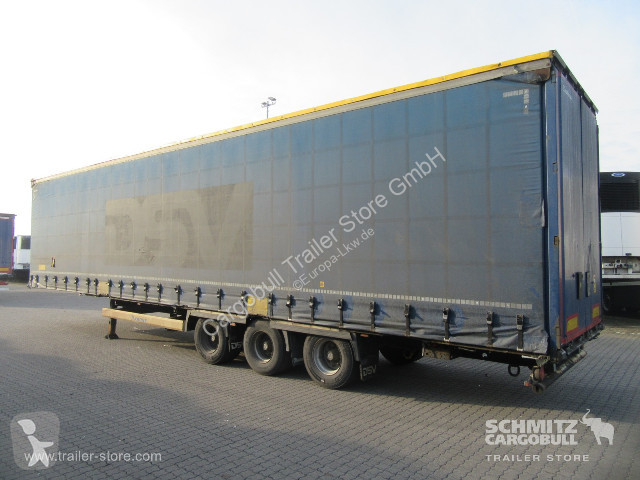 Semitrailer Krone Curtainsider Mega