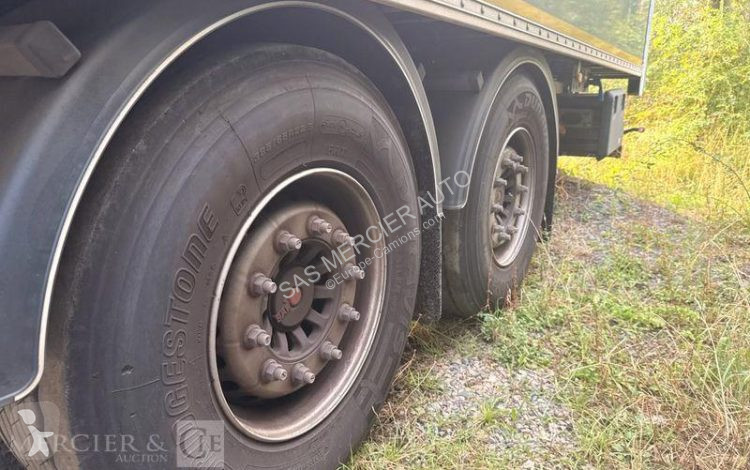 Semiremorca Fruehauf