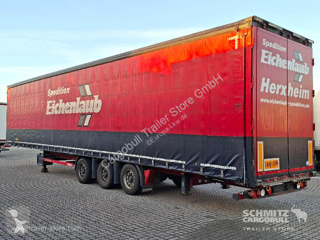 Kögel Curtainsider Mega semi-trailer