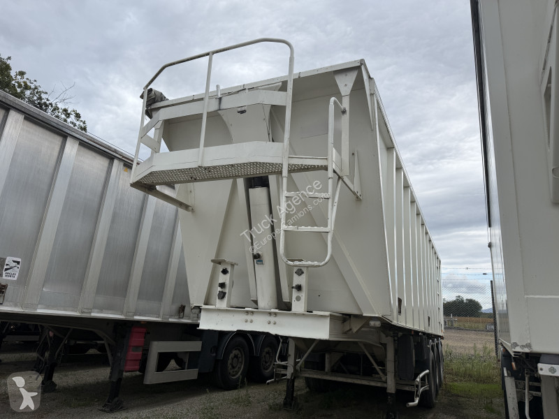 Fruehauf  semi-trailer