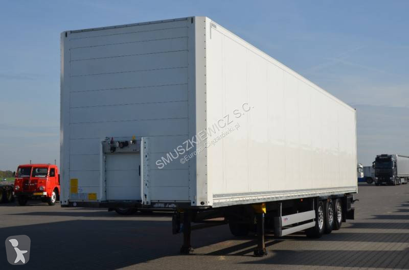 Schmitz Cargobull  semi-trailer