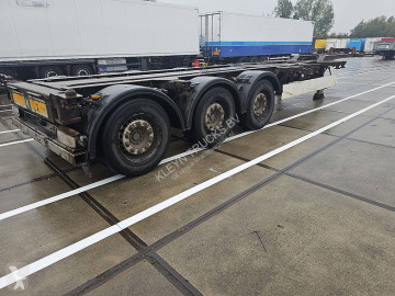 Semi remorque porte containers Kögel