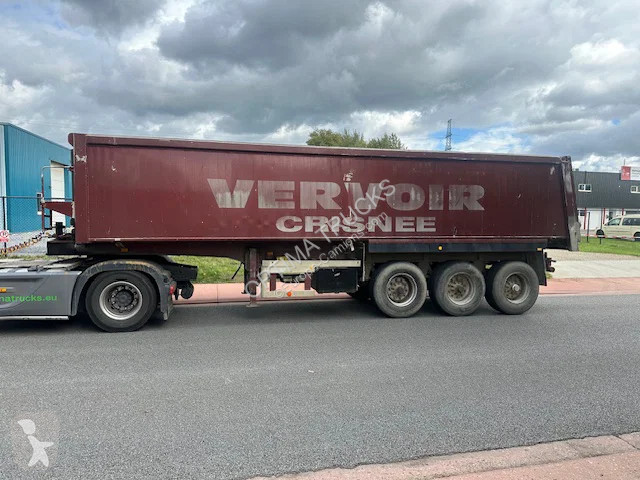 LAG 0-3-39 semi-trailer